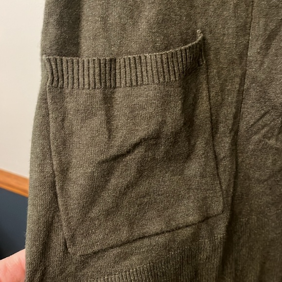 Pink Clover Cardigan NWT - Picture 3 of 7